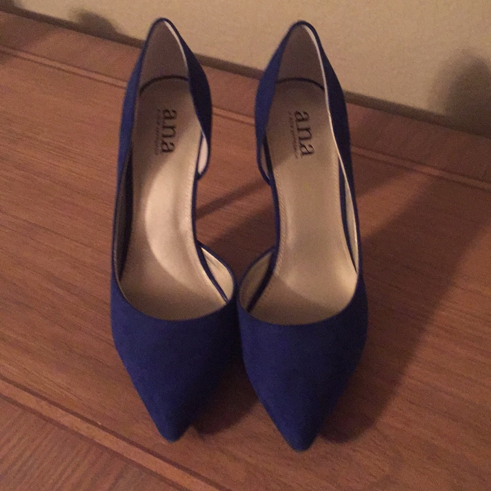 Blue Heels